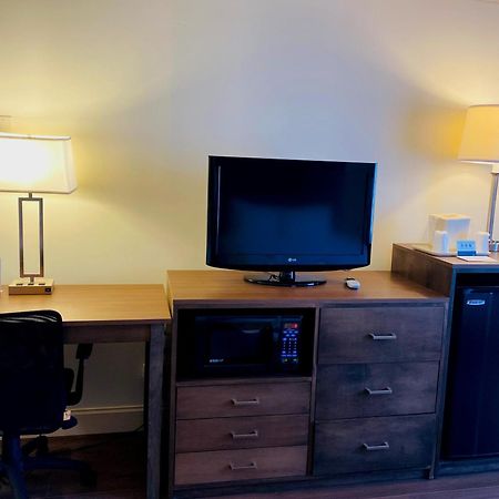 Clarion Hotel & Conference Center Toms River Εξωτερικό φωτογραφία