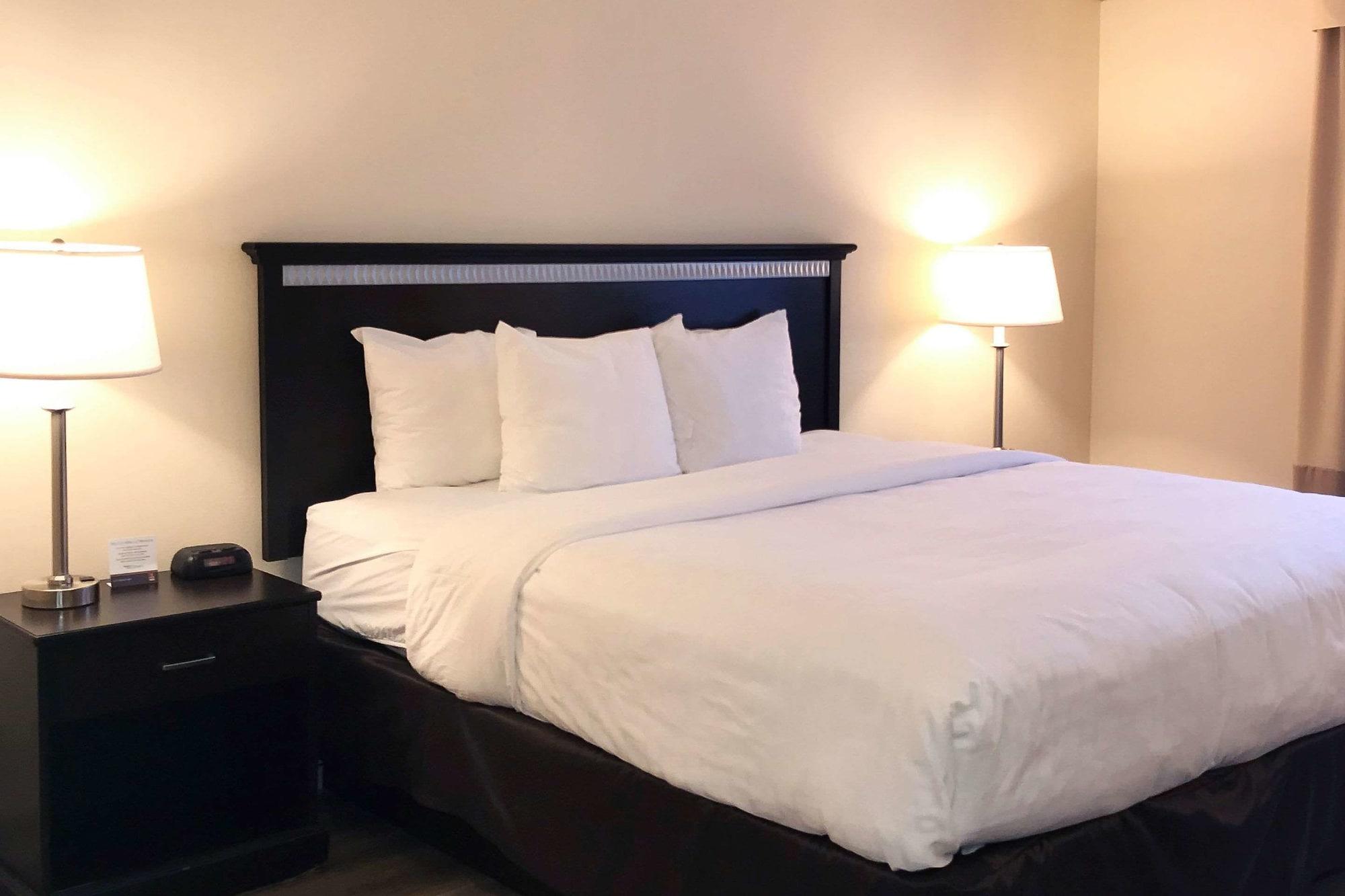 Clarion Hotel & Conference Center Toms River Εξωτερικό φωτογραφία