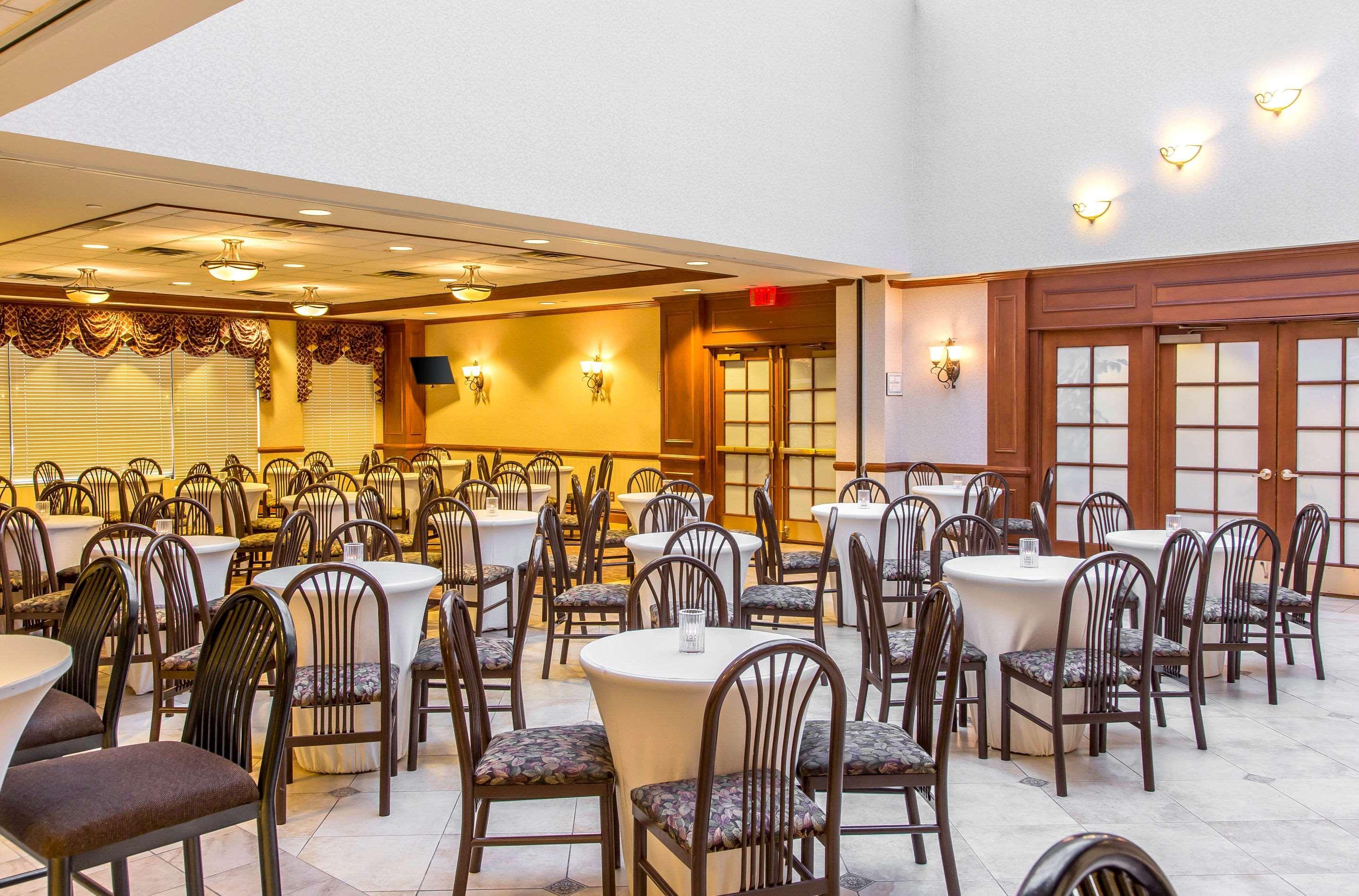 Clarion Hotel & Conference Center Toms River Εξωτερικό φωτογραφία