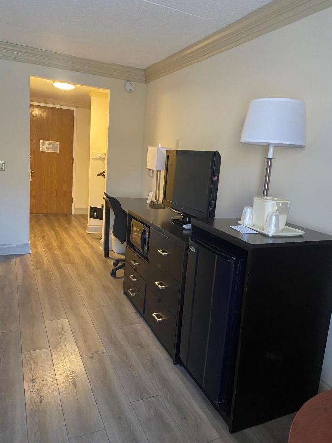 Clarion Hotel & Conference Center Toms River Εξωτερικό φωτογραφία
