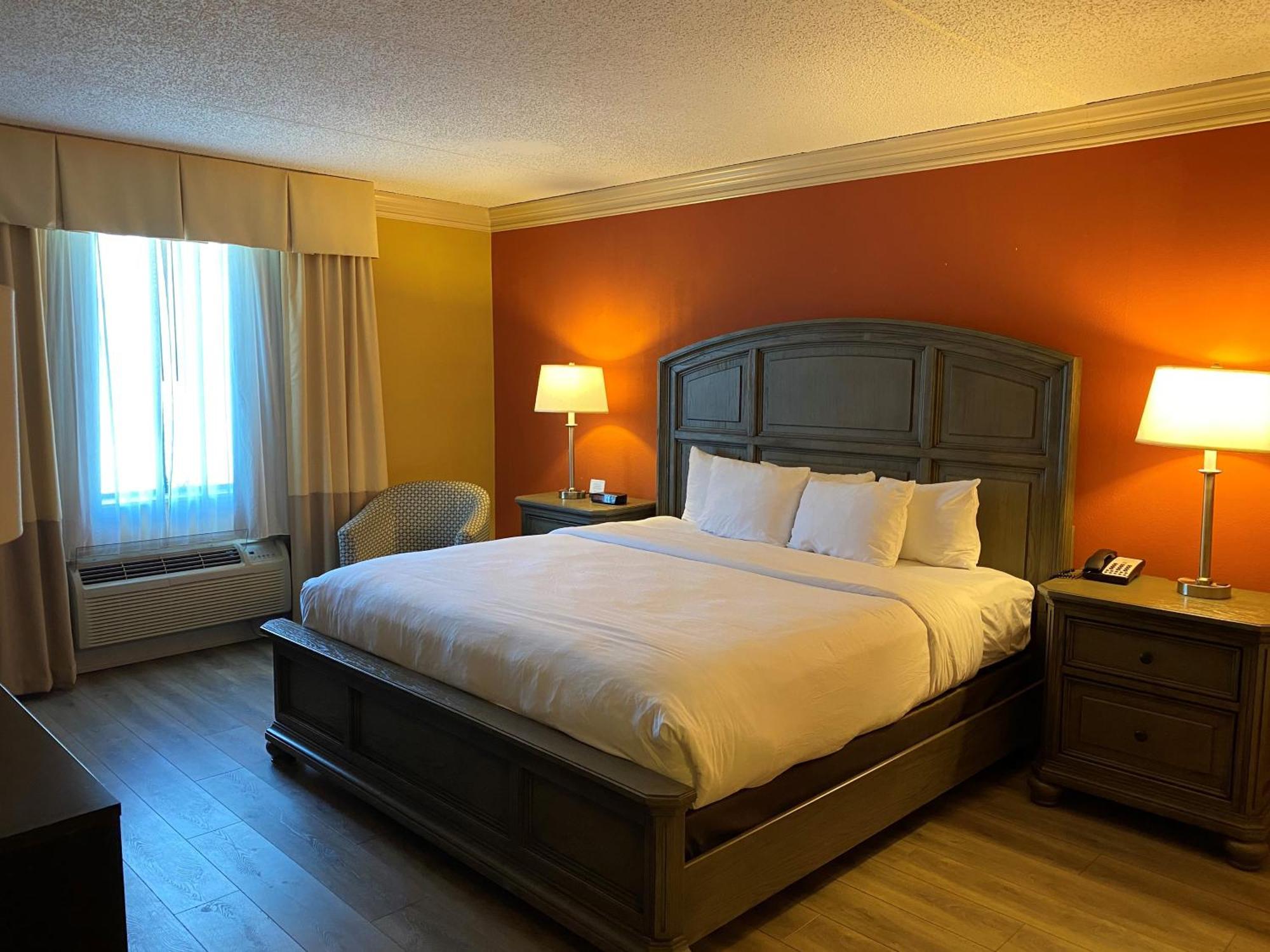 Clarion Hotel & Conference Center Toms River Εξωτερικό φωτογραφία