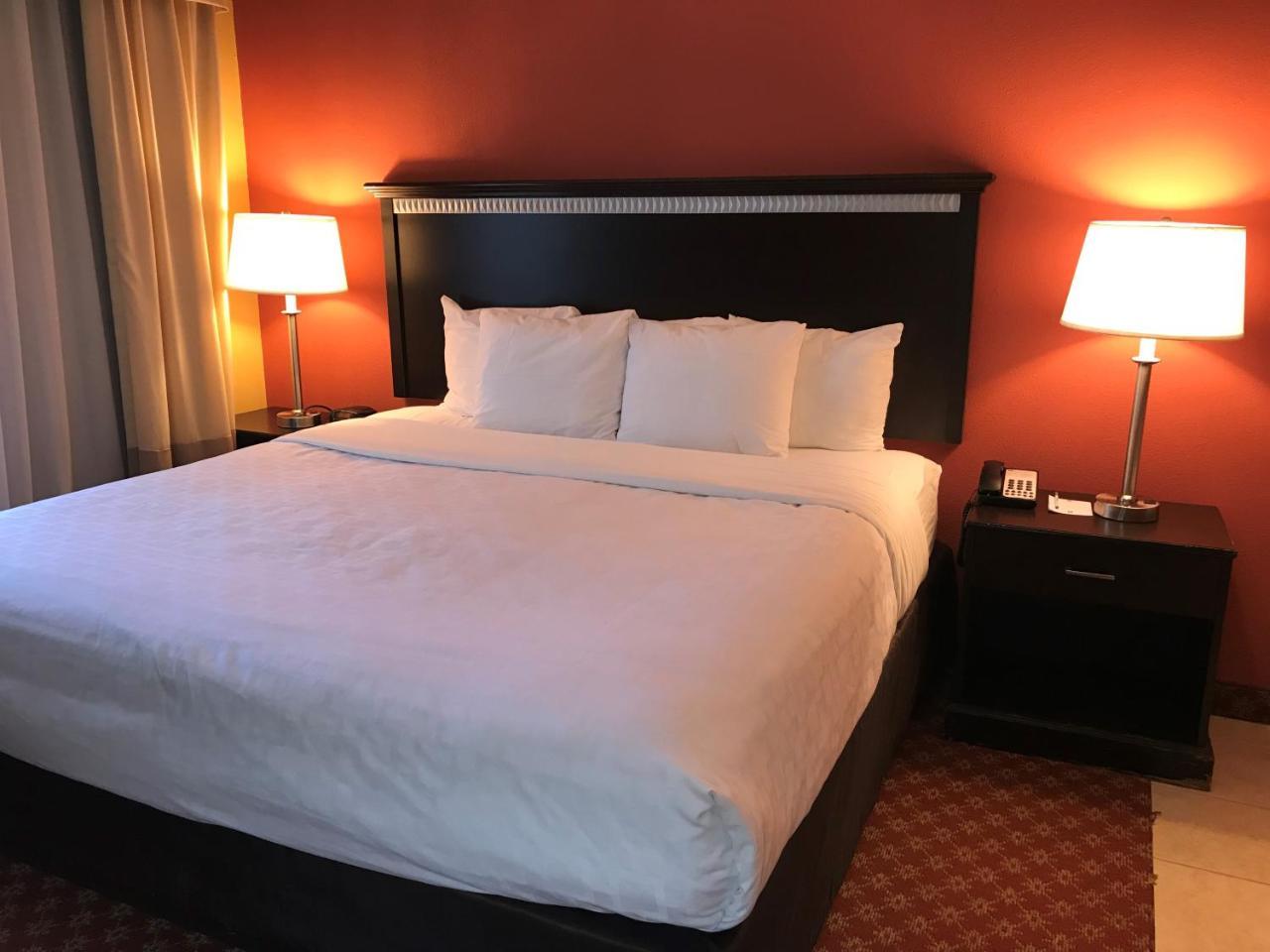Clarion Hotel & Conference Center Toms River Εξωτερικό φωτογραφία